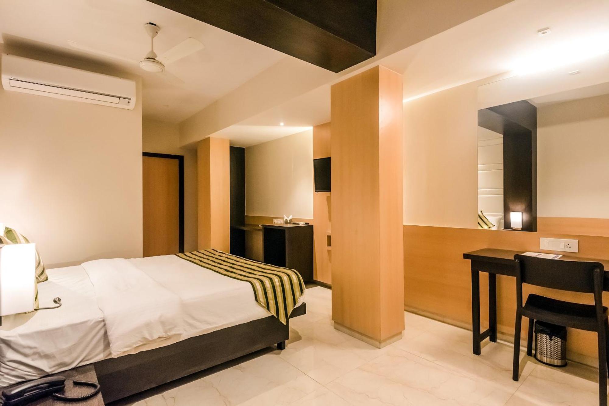 Super Capital O Hotel Konar Inn Turambhe Экстерьер фото