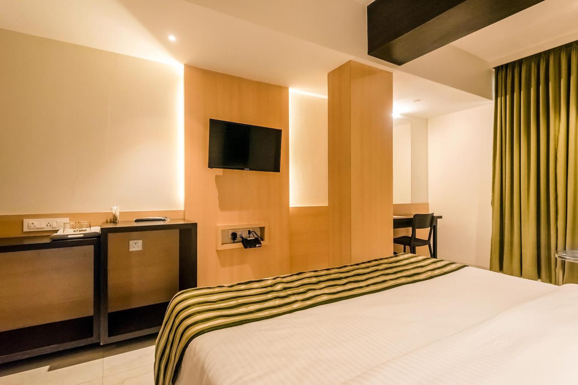 Super Capital O Hotel Konar Inn Turambhe Экстерьер фото