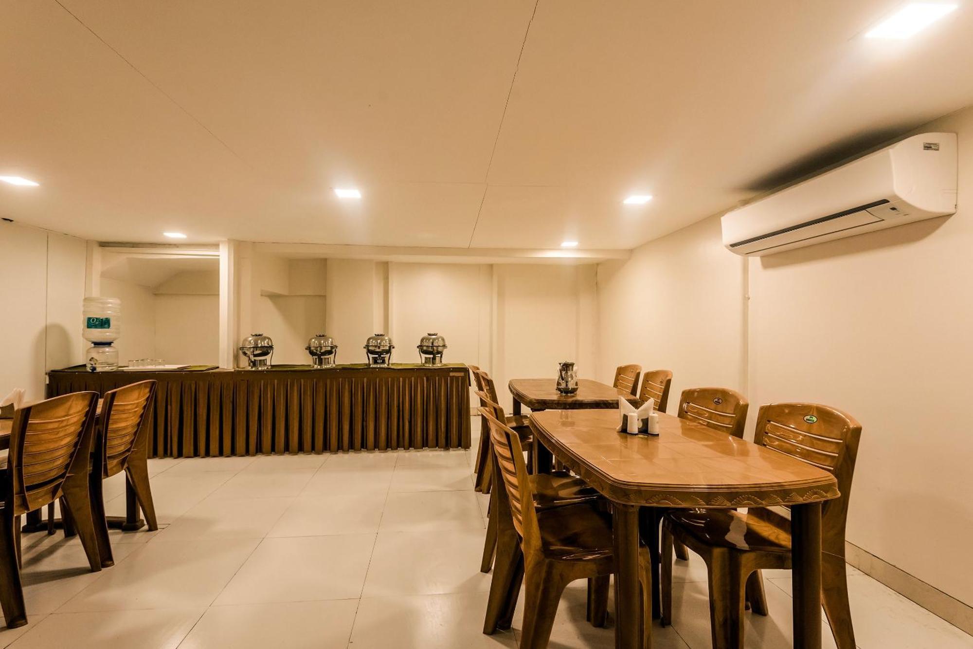 Super Capital O Hotel Konar Inn Turambhe Экстерьер фото
